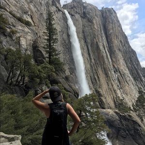 Meet your Posher, Courtney